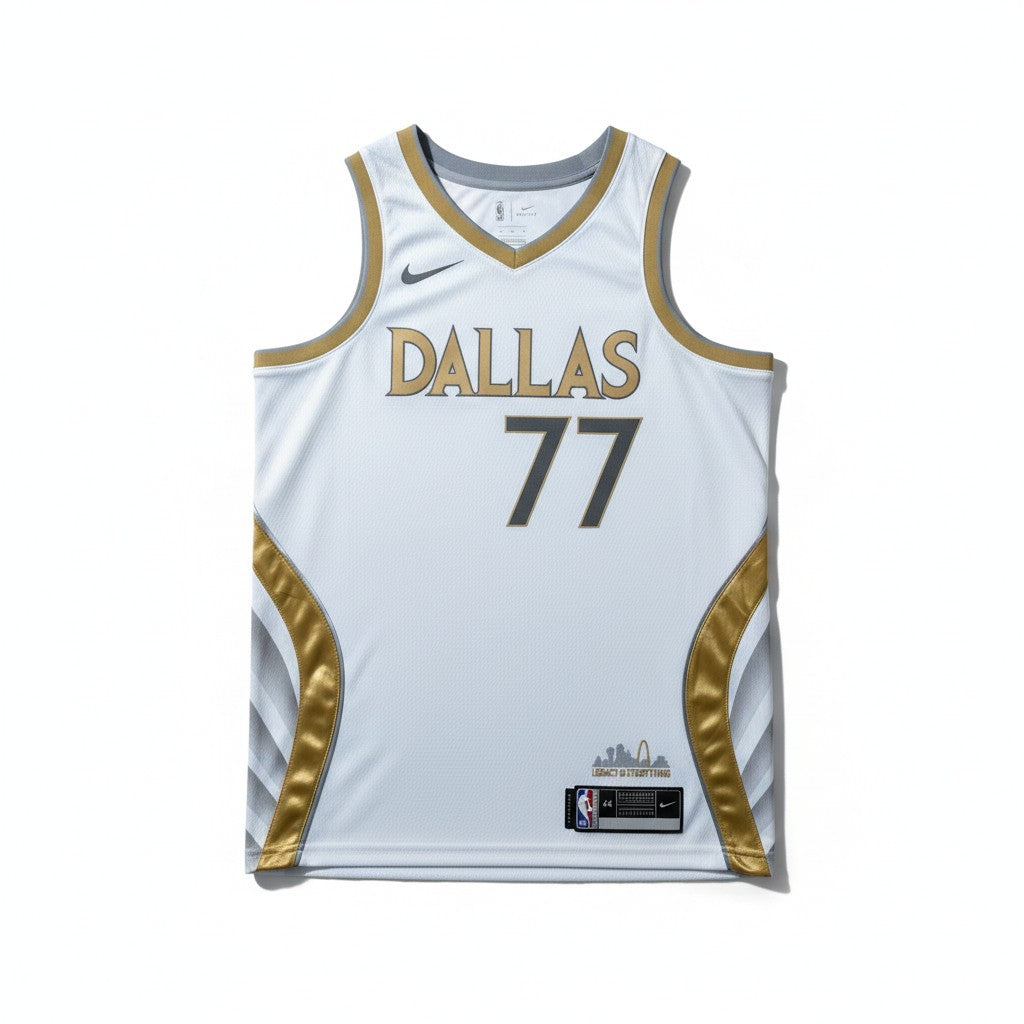 Jersey Ufficiale NBA Dallas Mavericks 2019/2020 Luka Doncic 77 - Bianco - Urban Cult