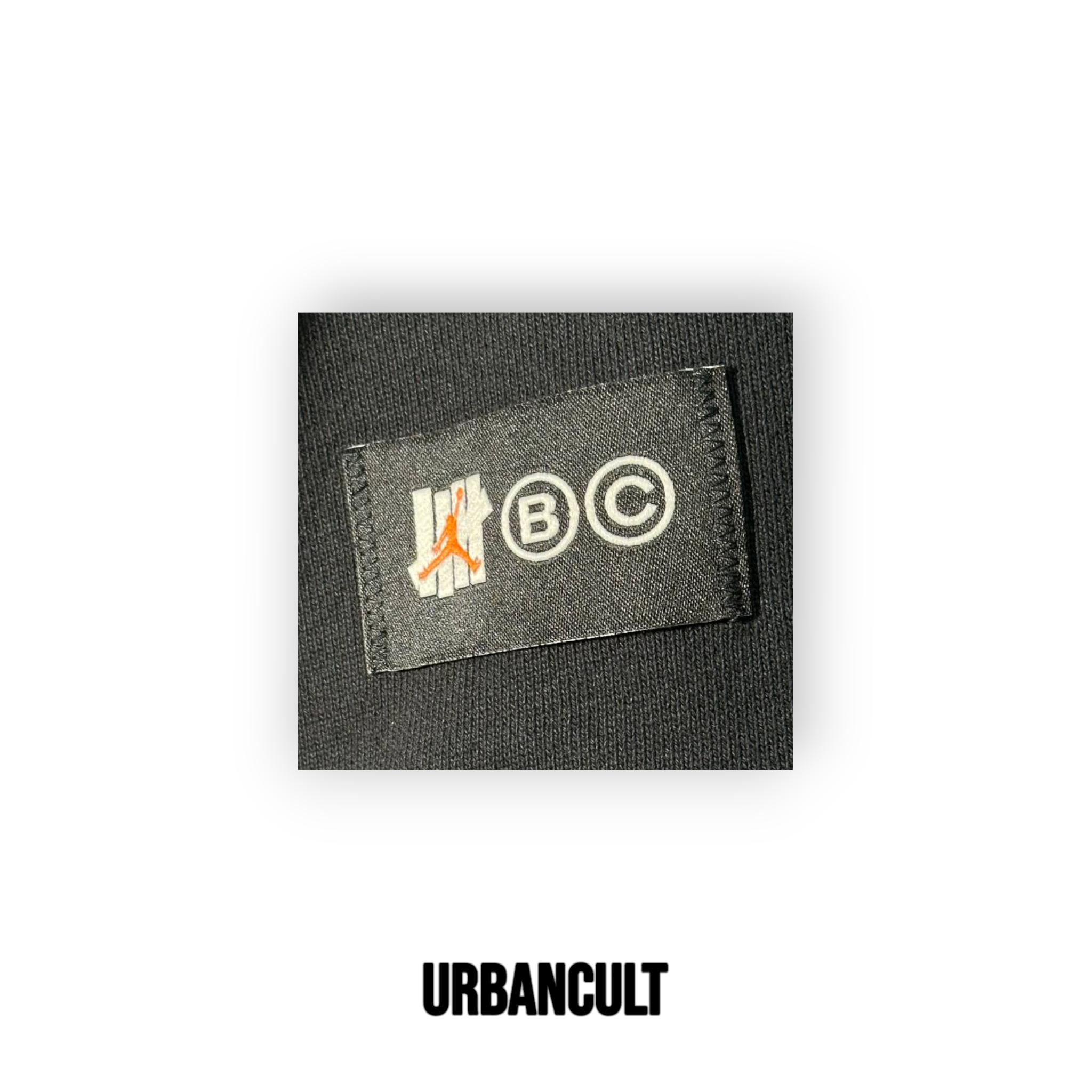 Felpa  Jordan x Undefeated con Cappuccio - Nera - Urban Cult