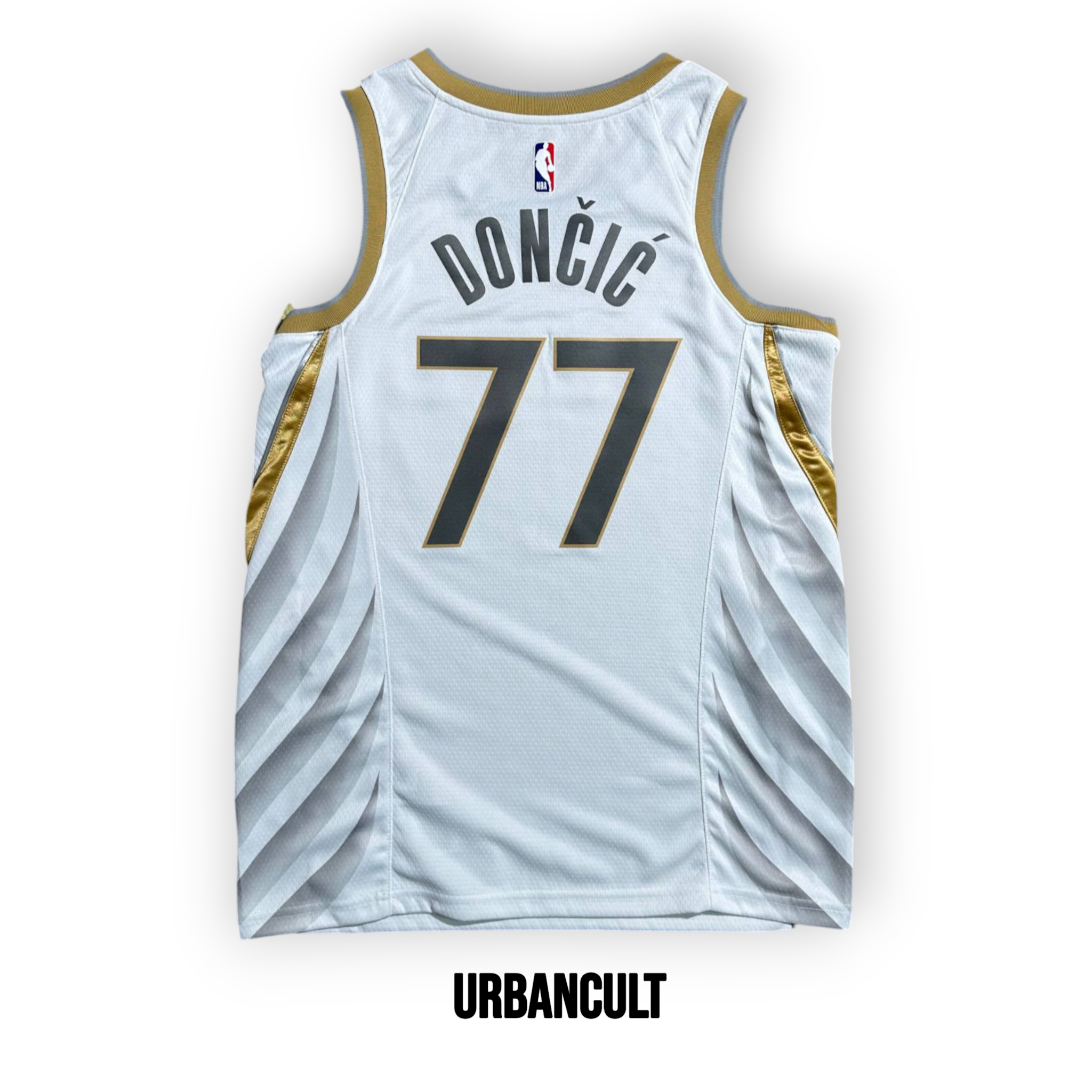 Jersey Ufficiale NBA Dallas Mavericks 2019/2020 Luka Doncic 77 - Bianco - Urban Cult