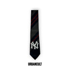 Cravatta Vintage Custom "New Era" fantasia a righe Blu/Rosse - Urban Cult