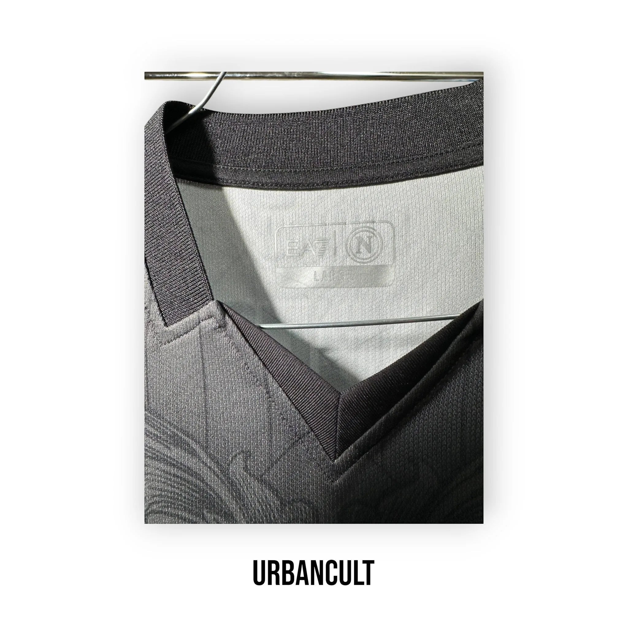 Maglia Napoli 2024/25 - Di Lorenzo #22 AUTOGRAFATA (Black Edition) - Urban Cult