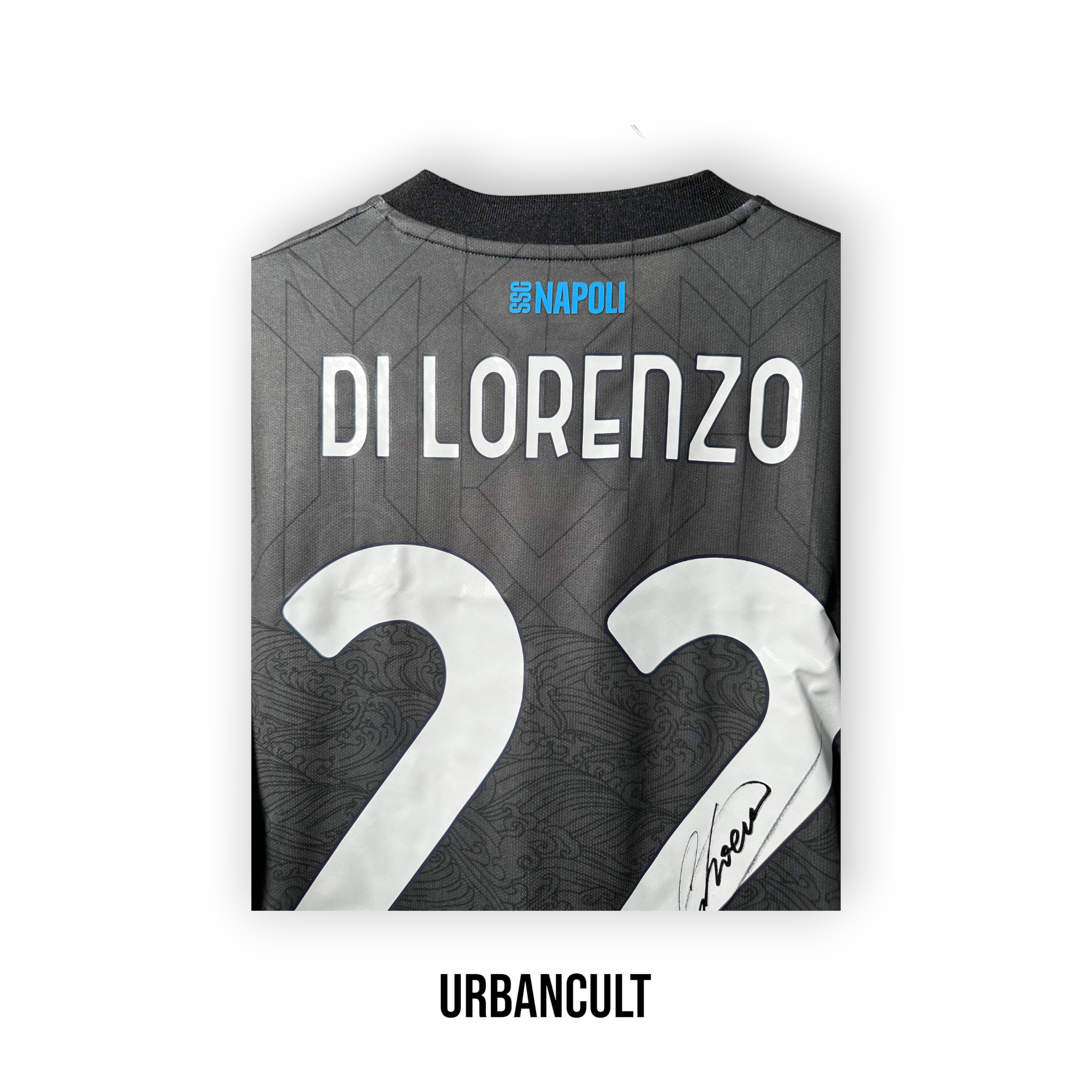 Maglia Napoli 2024/25 - Di Lorenzo #22 AUTOGRAFATA (Black Edition) - Urban Cult