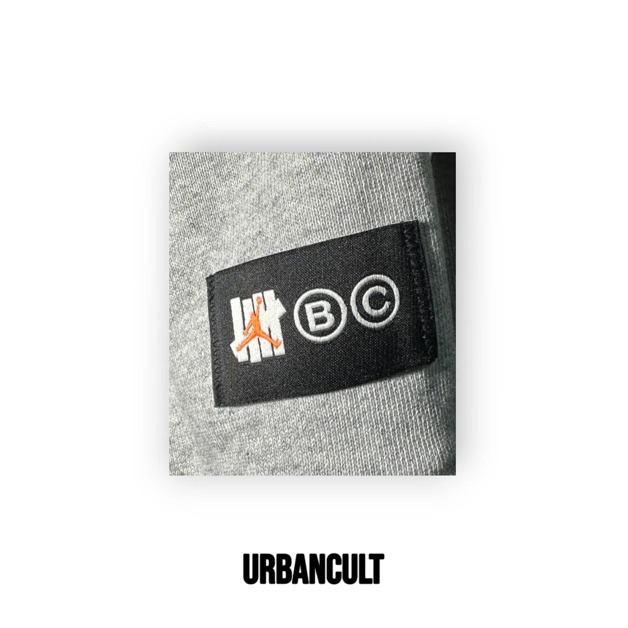 Felpa Jordan x Undefeated con Cappuccio - Grigia - Urban Cult