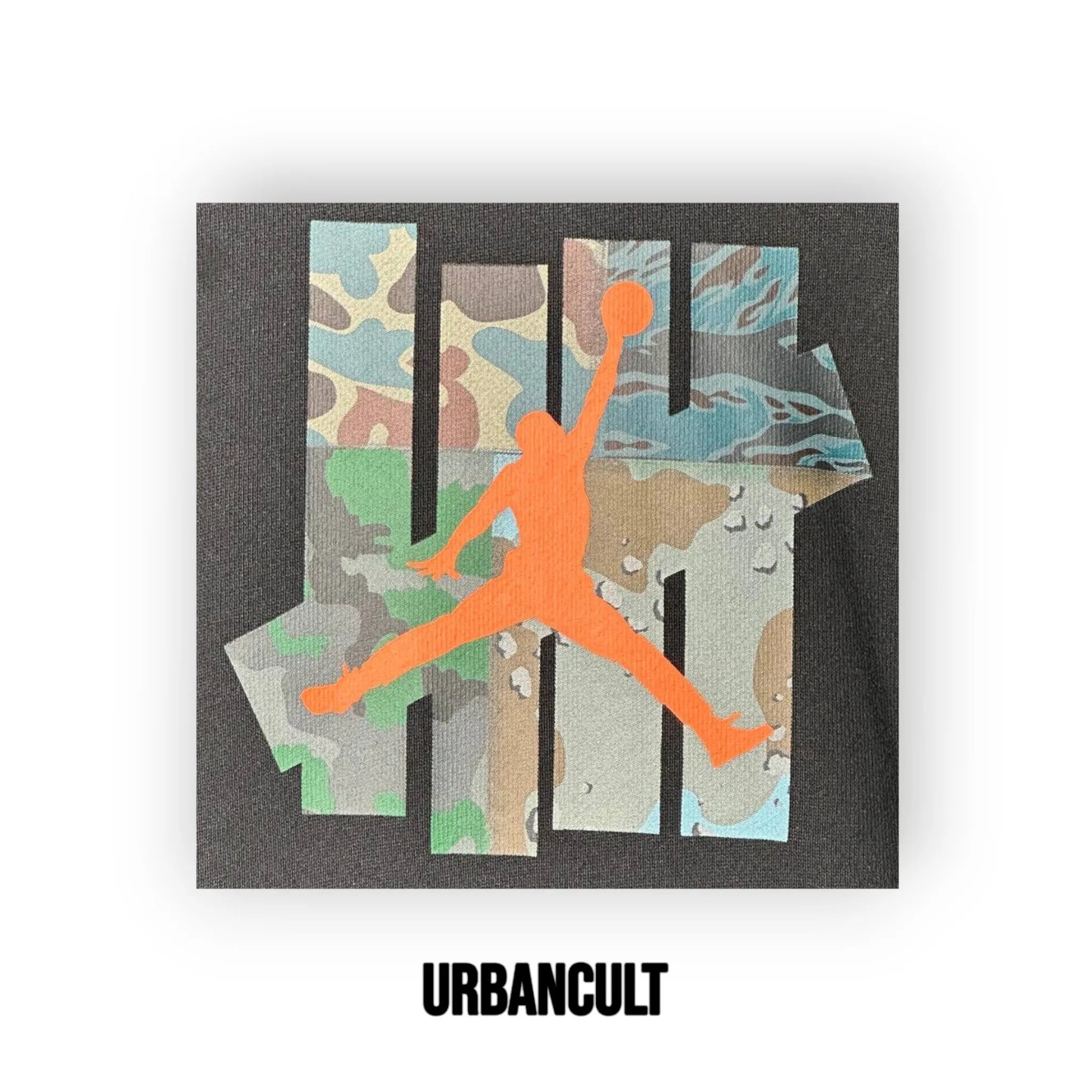 Felpa  Jordan x Undefeated con Cappuccio - Nera - Urban Cult