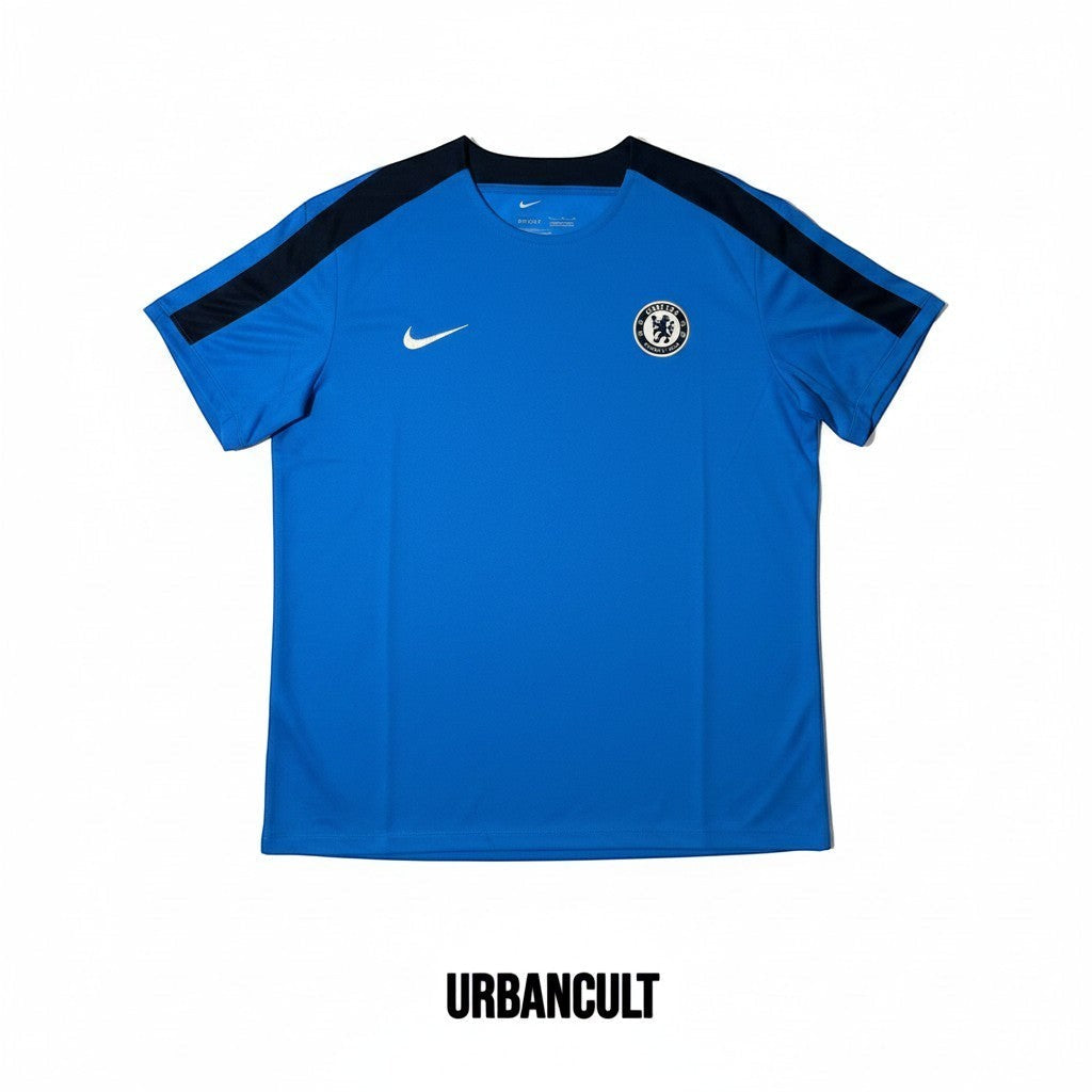 Urban Cult Chelsea FC Nike official blue football jersey, size XL. Features Nike logo and club crest.