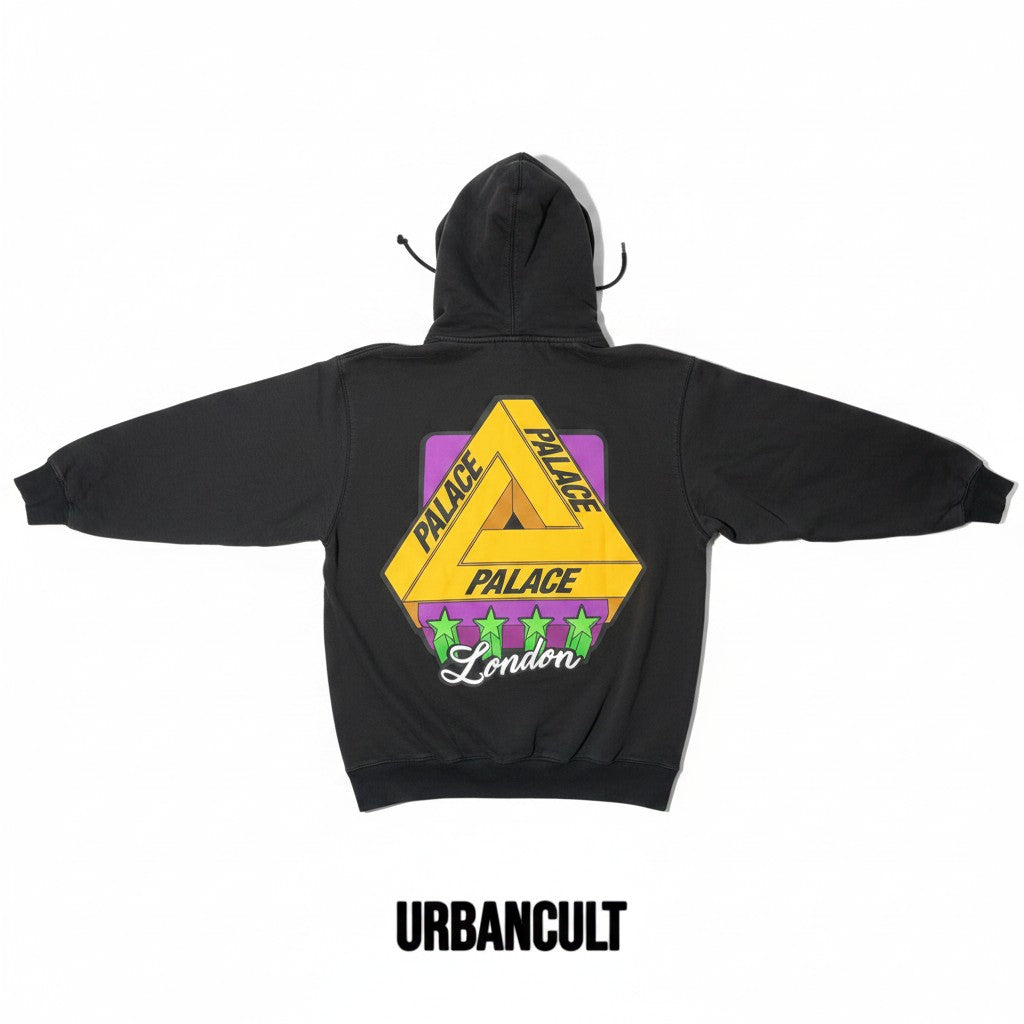 Urban Cult felpa con cappuccio nera in cotone pesante con logo Tri-Ferg e stelle 3D ricamate sulle maniche, collezione FW21.