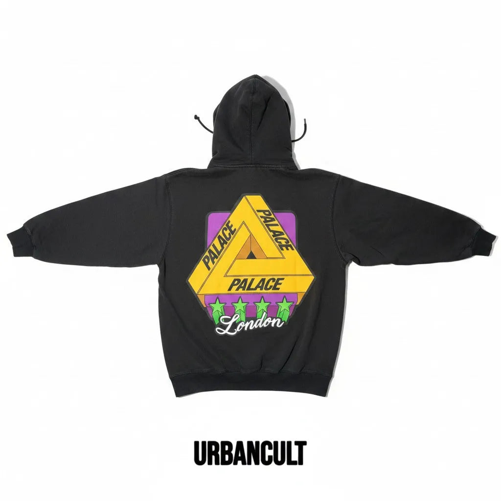 Urban Cult felpa con cappuccio nera in cotone pesante con logo Tri-Ferg e stelle 3D ricamate sulle maniche, collezione FW21.