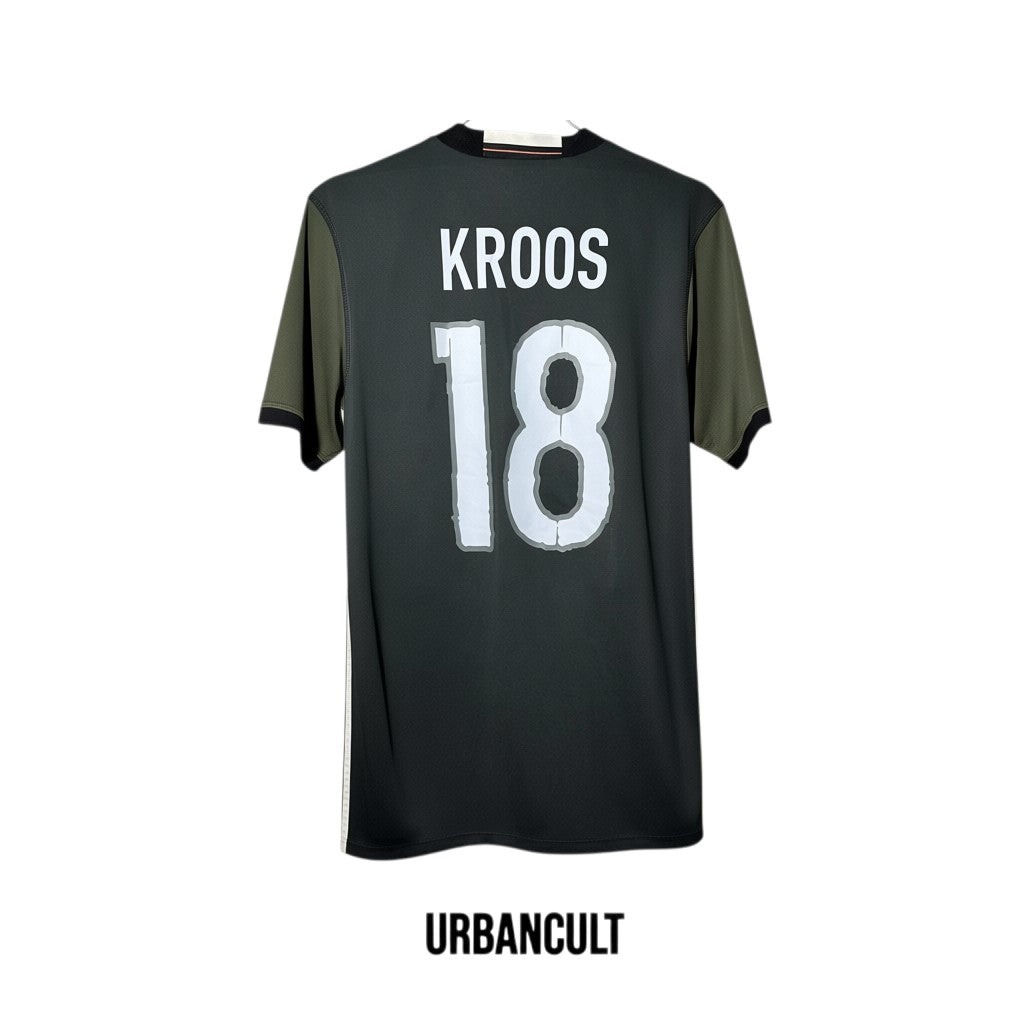 Urban Cult Germany away jersey 2016/17 Toni Kroos 18, black with green sleeves, size M