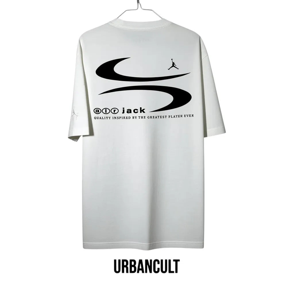 Urban Cult T-Shirt Jordan x Travis Scott bianca in cotone con logo Cactus Jack e Jumpman sul retro. Taglia XS (vestibilità oversize).