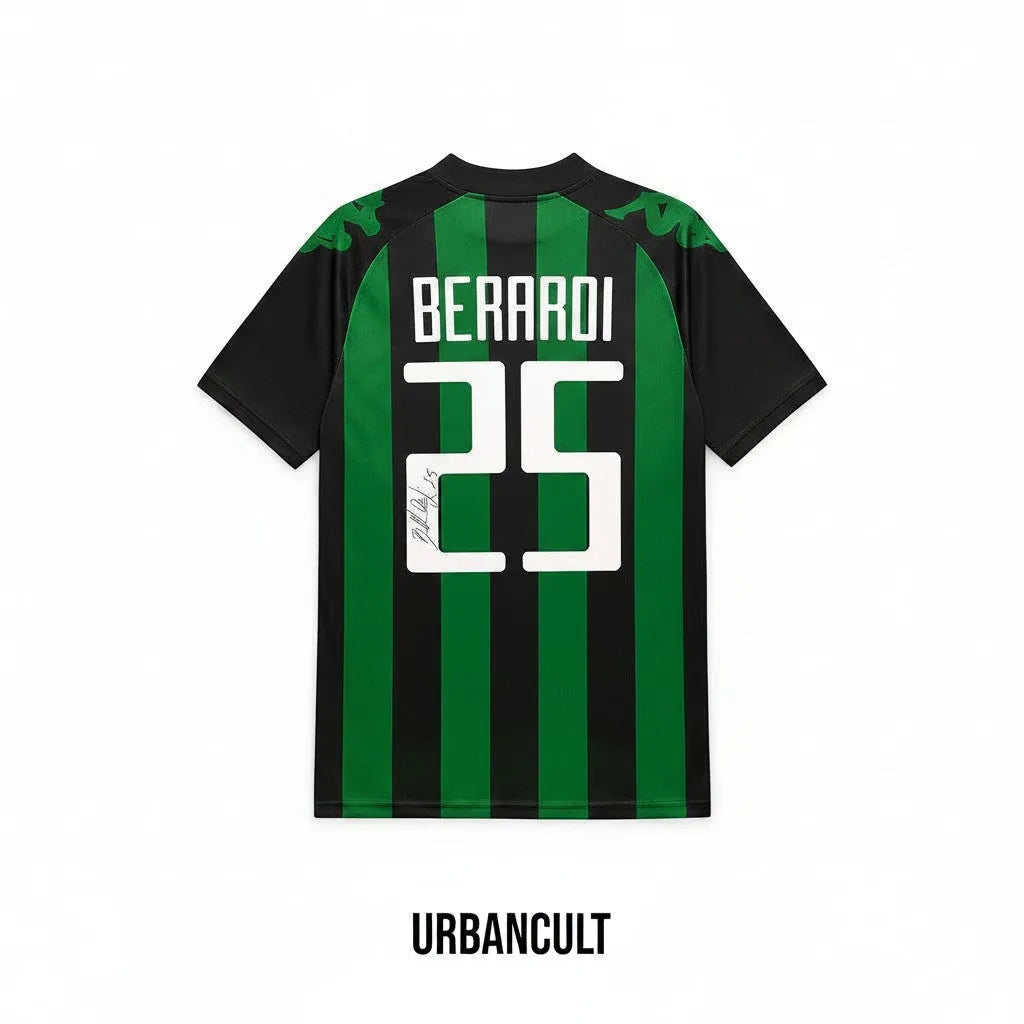 Maglia da calcio Sassuolo Home 2017-2018 a strisce verdi e nere, autografata da Berardi 25. Kappa Kombat.