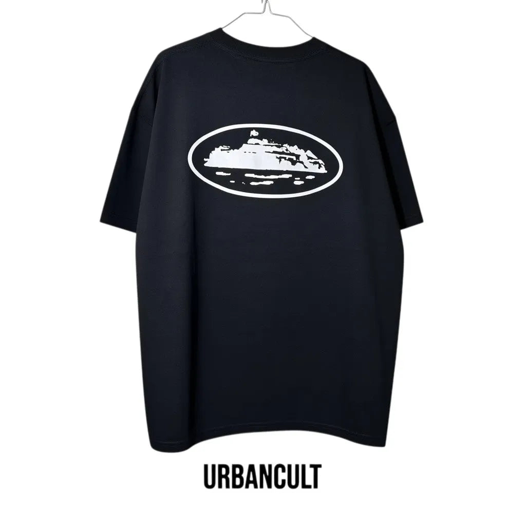 Urban Cult T-Shirt nera in cotone premium con grafica Alcatraz bianca. Taglia L.