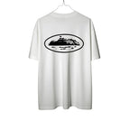 Urban Cult T-Shirt bianca in cotone con stampa grafica dell'isola di Alcatraz sul retro.